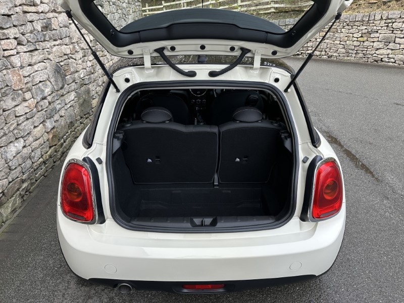 2017 (67) MINI HATCHBACK 1.5 Cooper 3dr 5060417