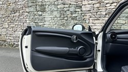 2017 (67) MINI HATCHBACK 1.5 Cooper 3dr 5060447