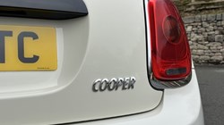 2017 (67) MINI HATCHBACK 1.5 Cooper 3dr 5060416