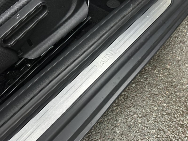 2017 (67) MINI HATCHBACK 1.5 Cooper 3dr 5060420