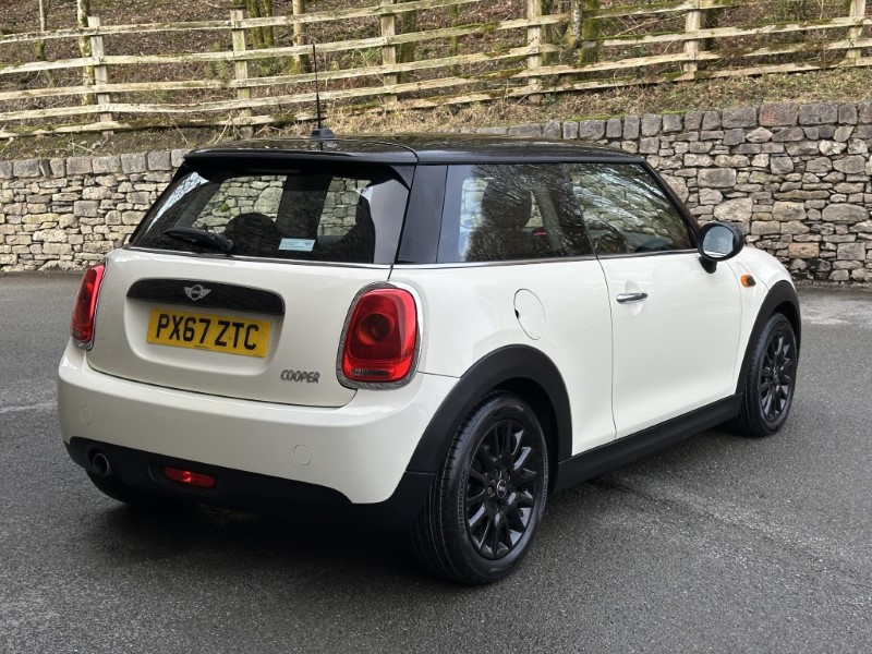 2017 (67) MINI HATCHBACK 1.5 Cooper 3dr 5060469