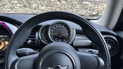 2017 (67) MINI HATCHBACK 1.5 Cooper 3dr 5060458