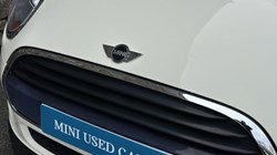 2017 (67) MINI HATCHBACK 1.5 Cooper 3dr 5060438