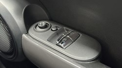 2017 (67) MINI HATCHBACK 1.5 Cooper 3dr 5060432