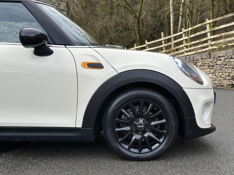 2017 (67) MINI HATCHBACK 1.5 Cooper 3dr 5060466