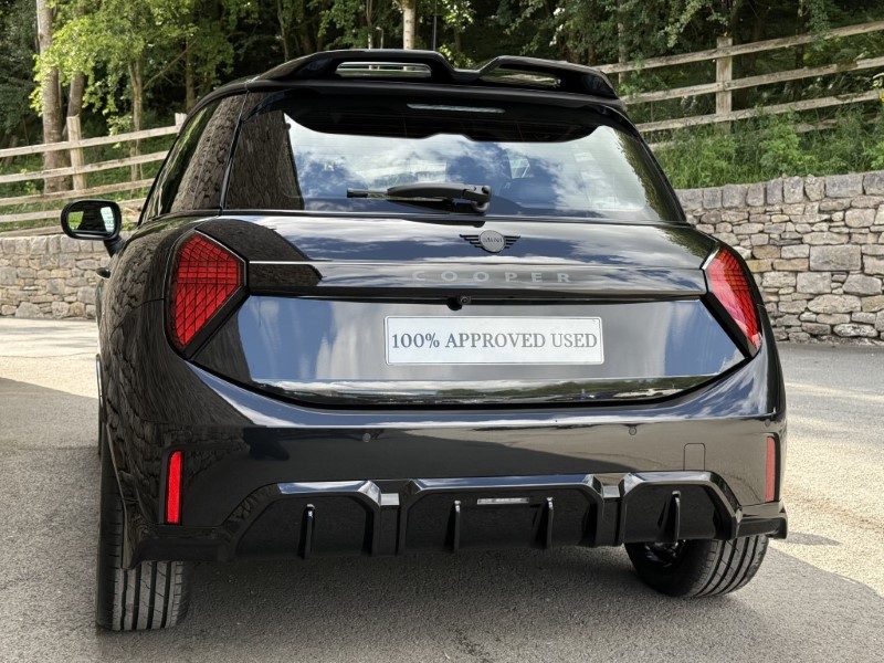 2025 (25) MINI COOPER 1.5 C Sport 3dr Auto 5046185