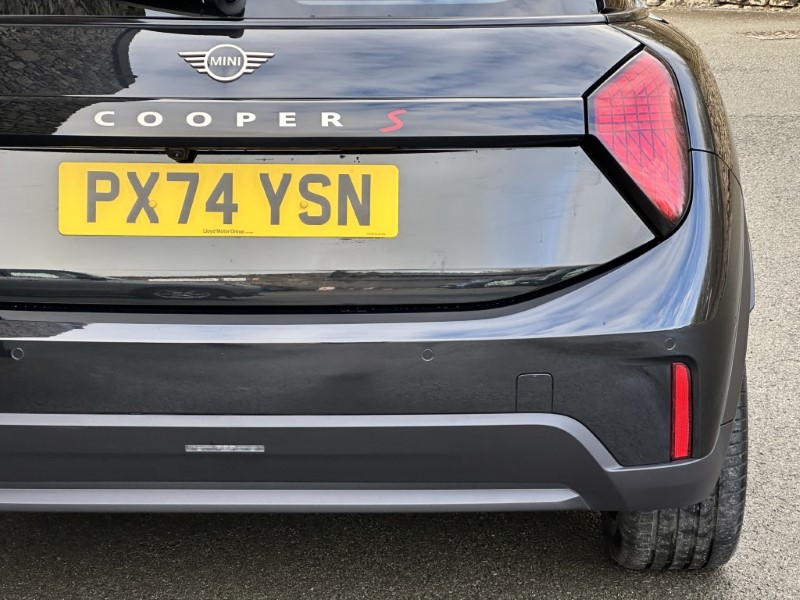 2024 (74) MINI COOPER 2.0 S Exclusive 3dr Auto 5025043