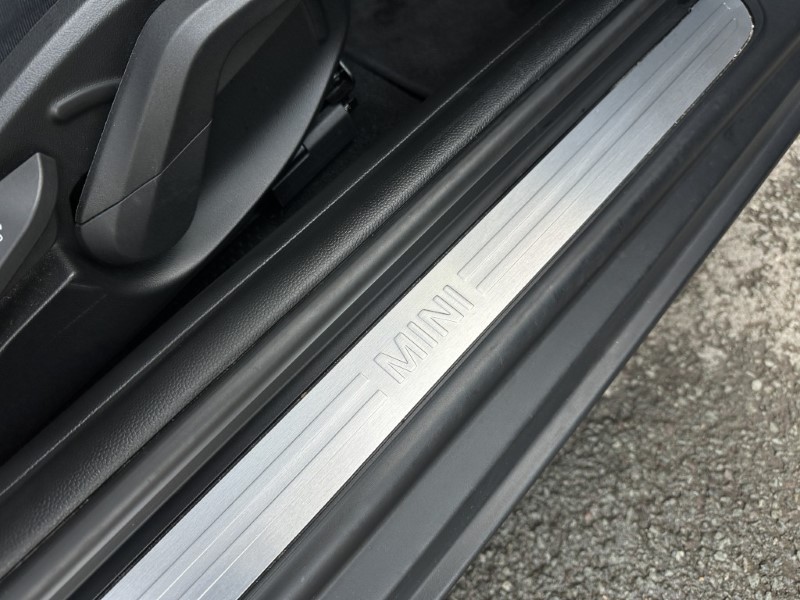 2024 (74) MINI COOPER 2.0 S Exclusive 3dr Auto 5025050