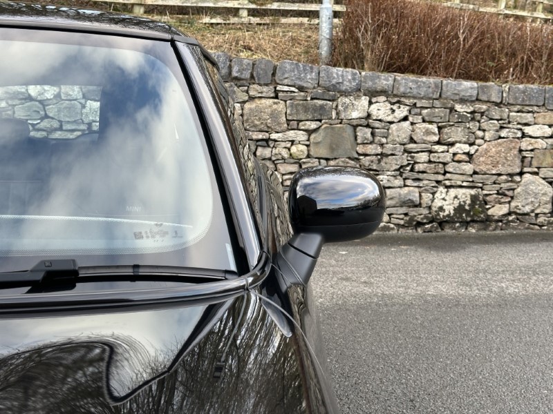 2024 (74) MINI COOPER 2.0 S Exclusive 3dr Auto 5025105