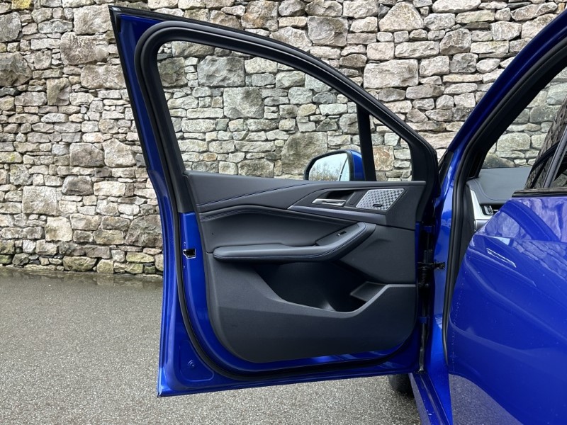 2025 (25) BMW 2 SERIES 220i MHT M Sport 5dr DCT 5050970