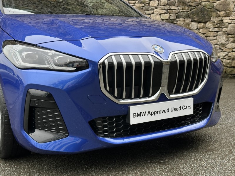 2025 (25) BMW 2 SERIES 220i MHT M Sport 5dr DCT 5050958