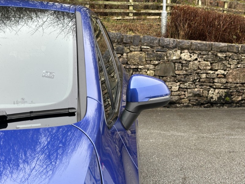 2025 (25) BMW 2 SERIES 220i MHT M Sport 5dr DCT 5050973