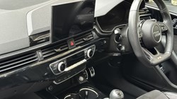 2020 (20) AUDI A4 35 TFSI Black Edition 5dr 5041559