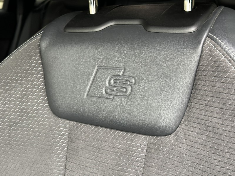 2020 (20) AUDI A4 35 TFSI Black Edition 5dr 5041562