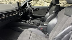2020 (20) AUDI A4 35 TFSI Black Edition 5dr 5041560