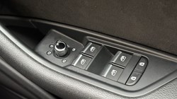 2020 (20) AUDI A4 35 TFSI Black Edition 5dr 5041550