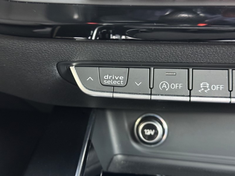 2020 (20) AUDI A4 35 TFSI Black Edition 5dr 5061390