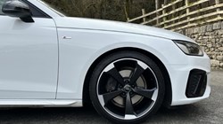 2020 (20) AUDI A4 35 TFSI Black Edition 5dr 5061393