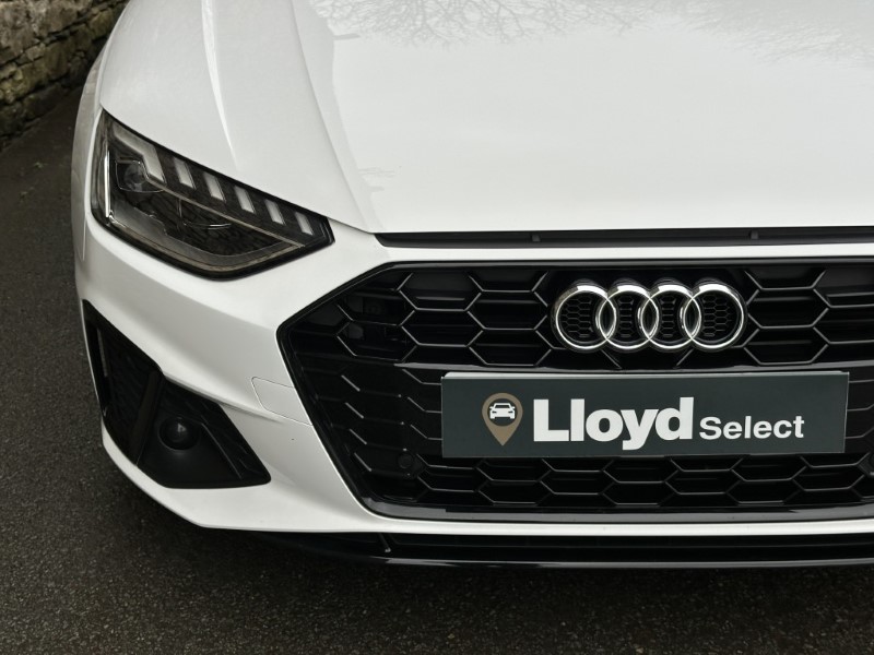 2020 (20) AUDI A4 35 TFSI Black Edition 5dr 5041554