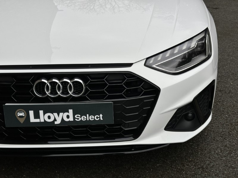 2020 (20) AUDI A4 35 TFSI Black Edition 5dr 5041555