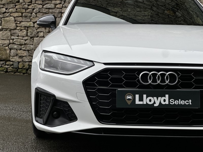 2020 (20) AUDI A4 35 TFSI Black Edition 5dr 5041587