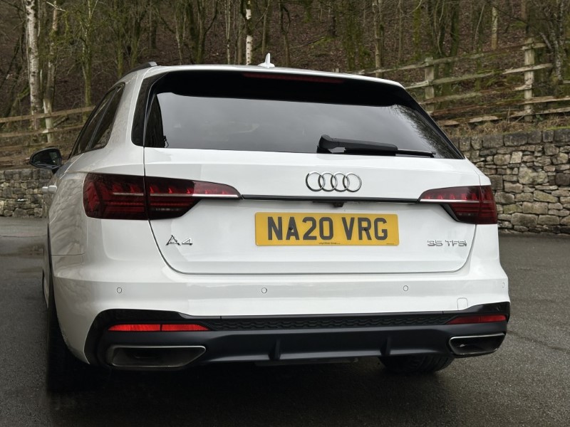 2020 (20) AUDI A4 35 TFSI Black Edition 5dr 5041527