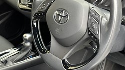 2020 (70) TOYOTA C-HR 2.0 Hybrid Excel 5dr CVT 5084072