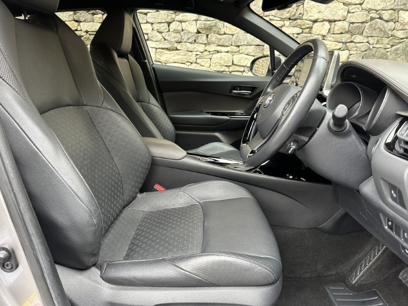 2020 (70) TOYOTA C-HR 2.0 Hybrid Excel 5dr CVT 5084073
