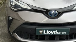 2020 (70) TOYOTA C-HR 2.0 Hybrid Excel 5dr CVT 5084090