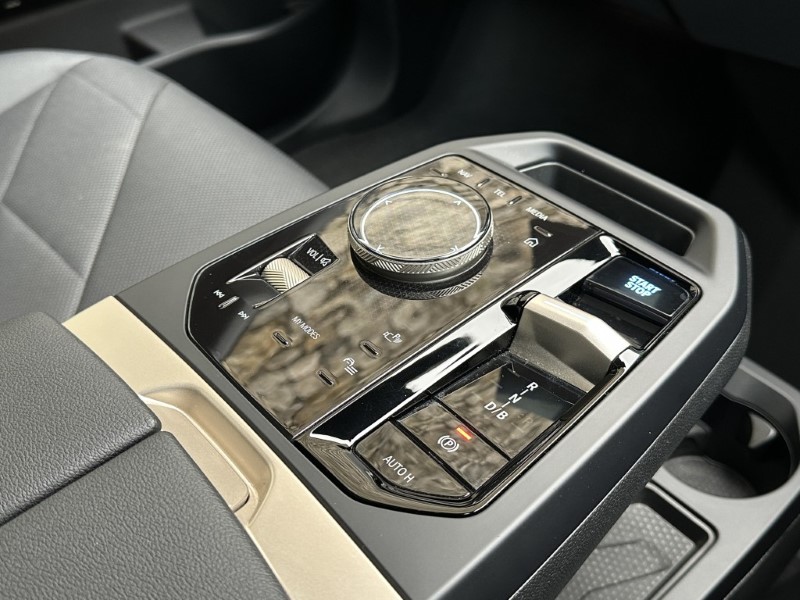 2022 (72) BMW iX 240kW xDrive40 M Sport Edition 76.6kWh 5dr Auto 5084819