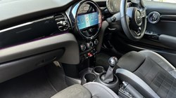 2022 (22) MINI HATCHBACK 1.5 Cooper Sport 3dr 5046373