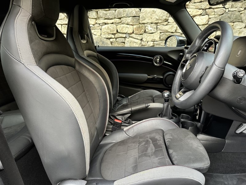 2022 (22) MINI HATCHBACK 1.5 Cooper Sport 3dr 5046318