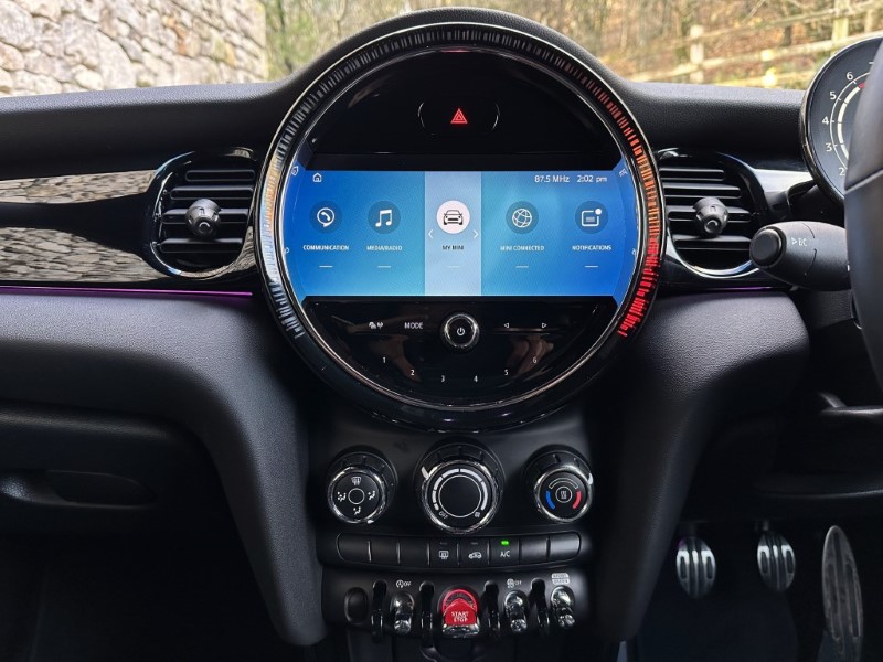 2022 (22) MINI HATCHBACK 1.5 Cooper Sport 3dr 5046325