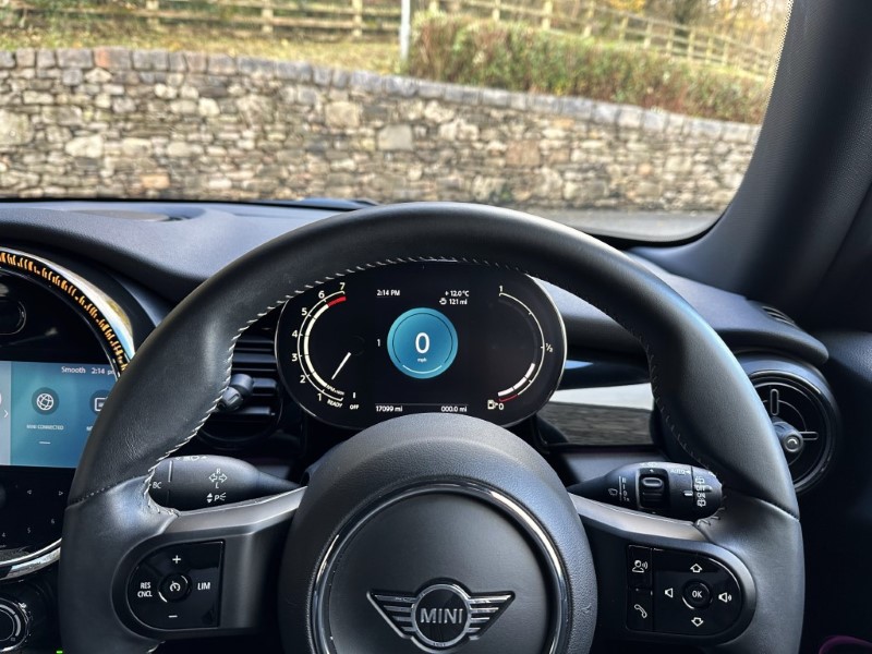 2022 (22) MINI HATCHBACK 1.5 Cooper Sport 3dr 5046359