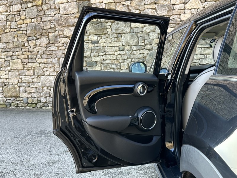 2018 (68) MINI HATCHBACK 2.0 Cooper S Exclusive II 5dr Auto 5131623