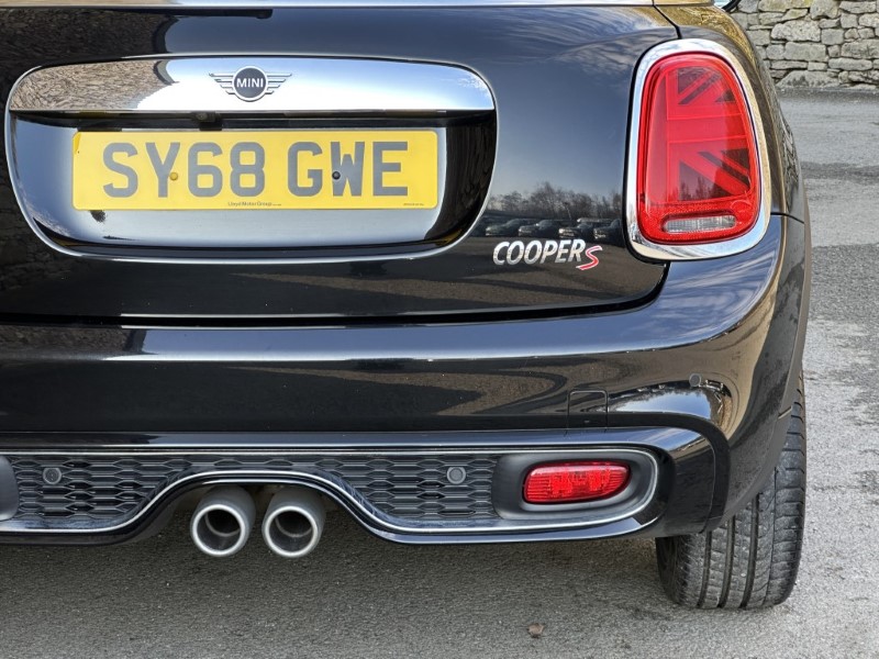 2018 (68) MINI HATCHBACK 2.0 Cooper S Exclusive II 5dr Auto 5131585