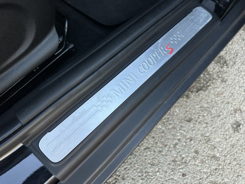 2018 (68) MINI HATCHBACK 2.0 Cooper S Exclusive II 5dr Auto 5131591