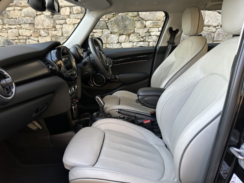 2018 (68) MINI HATCHBACK 2.0 Cooper S Exclusive II 5dr Auto 5131609