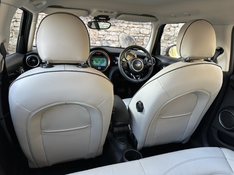 2018 (68) MINI HATCHBACK 2.0 Cooper S Exclusive II 5dr Auto 5131626