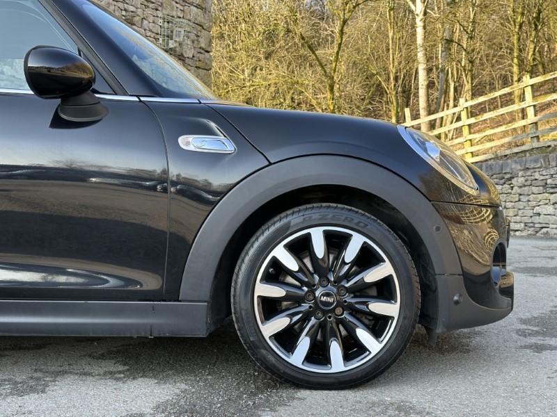 2018 (68) MINI HATCHBACK 2.0 Cooper S Exclusive II 5dr Auto 5131642