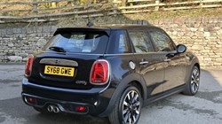 2018 (68) MINI HATCHBACK 2.0 Cooper S Exclusive II 5dr Auto 5131645