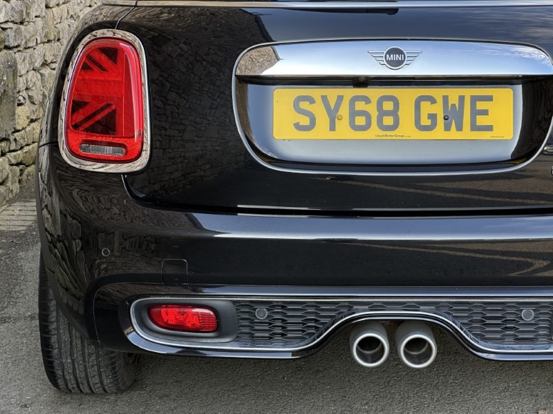 2018 (68) MINI HATCHBACK 2.0 Cooper S Exclusive II 5dr Auto 5131584