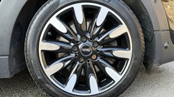 2018 (68) MINI HATCHBACK 2.0 Cooper S Exclusive II 5dr Auto 5131641