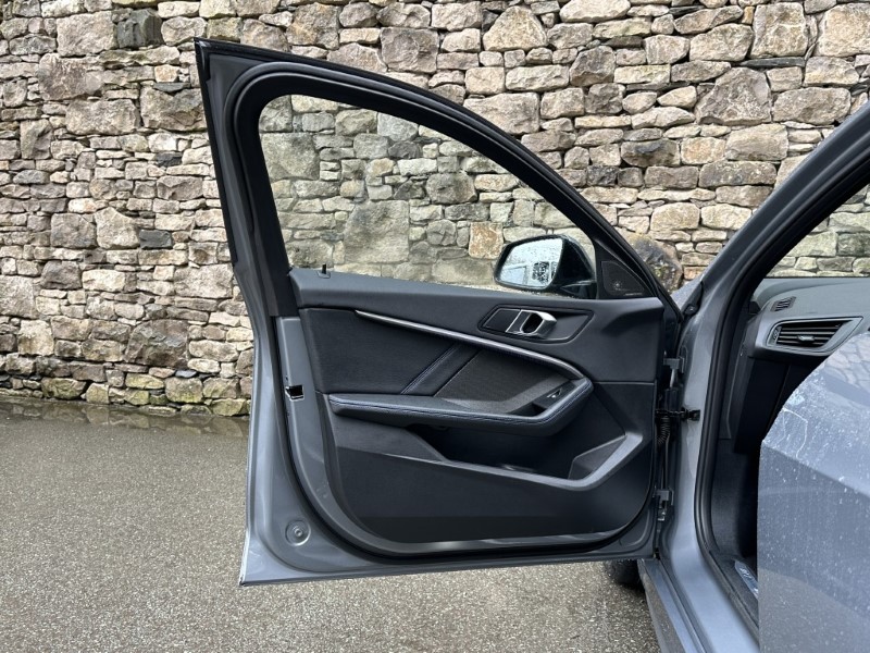 2023 (73) BMW 1 SERIES 118i M Sport 5dr 5092760