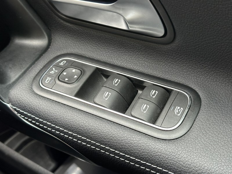 2023 (72) MERCEDES-BENZ A CLASS A35 4Matic Premium Plus 5dr Auto 5105285