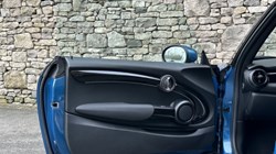 2021 (21) MINI CONVERTIBLE 1.5 Cooper Classic 2dr Auto 5085164