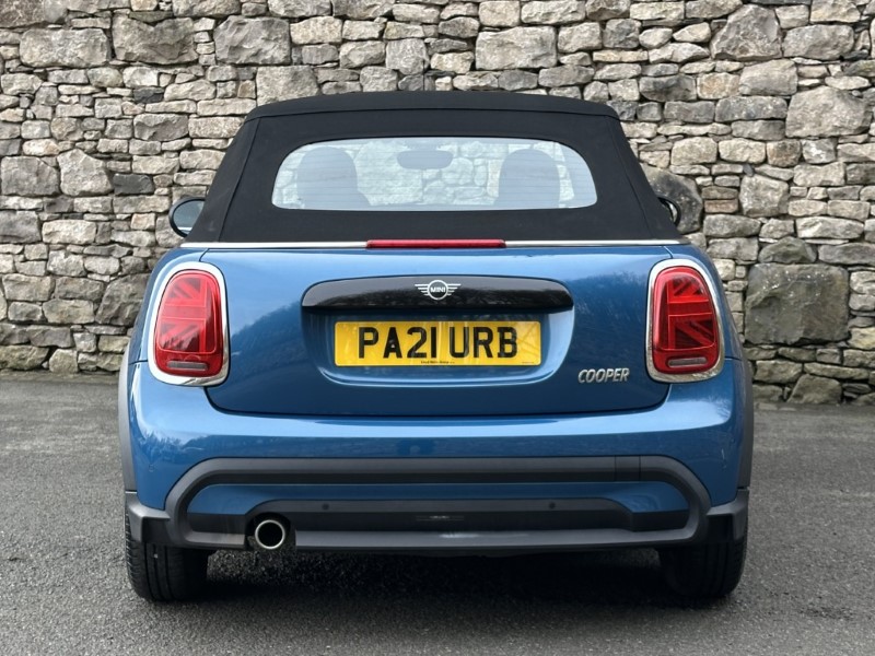 2021 (21) MINI CONVERTIBLE 1.5 Cooper Classic 2dr Auto 5085162