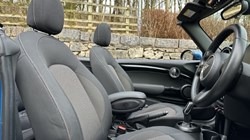2021 (21) MINI CONVERTIBLE 1.5 Cooper Classic 2dr Auto 5085193