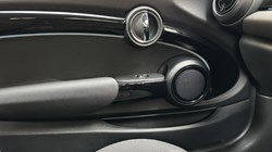 2021 (21) MINI CONVERTIBLE 1.5 Cooper Classic 2dr Auto 5085147