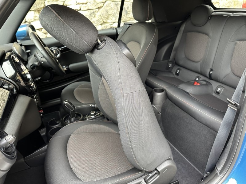 2021 (21) MINI CONVERTIBLE 1.5 Cooper Classic 2dr Auto 5085157